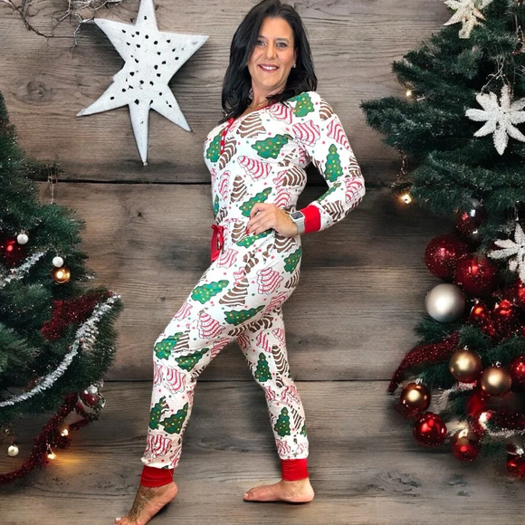 Shirley & Stone Christmas Cakes Jogger Lounge Pajama Sets for Women - Loungewear - Picture 2 of 10